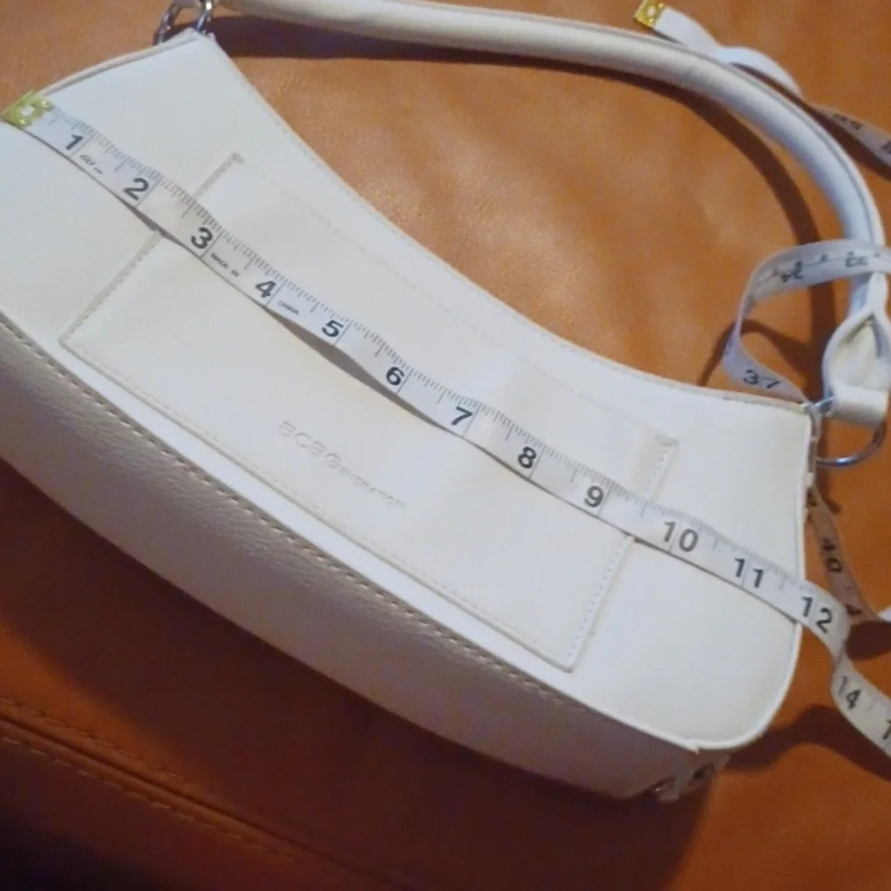 > BCBGeneration Elegant Cream Shoulder Bag